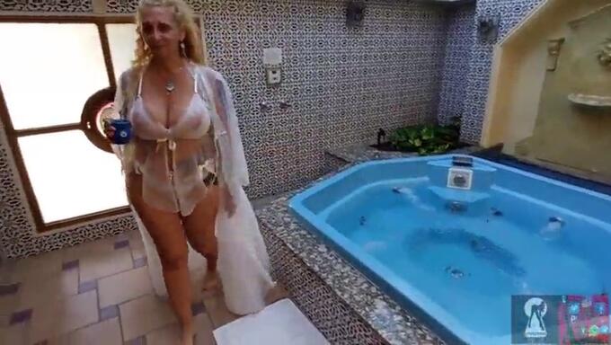 Amateur Blonde Mom With Big Natural Tits Takes A Shower And Leaves Her